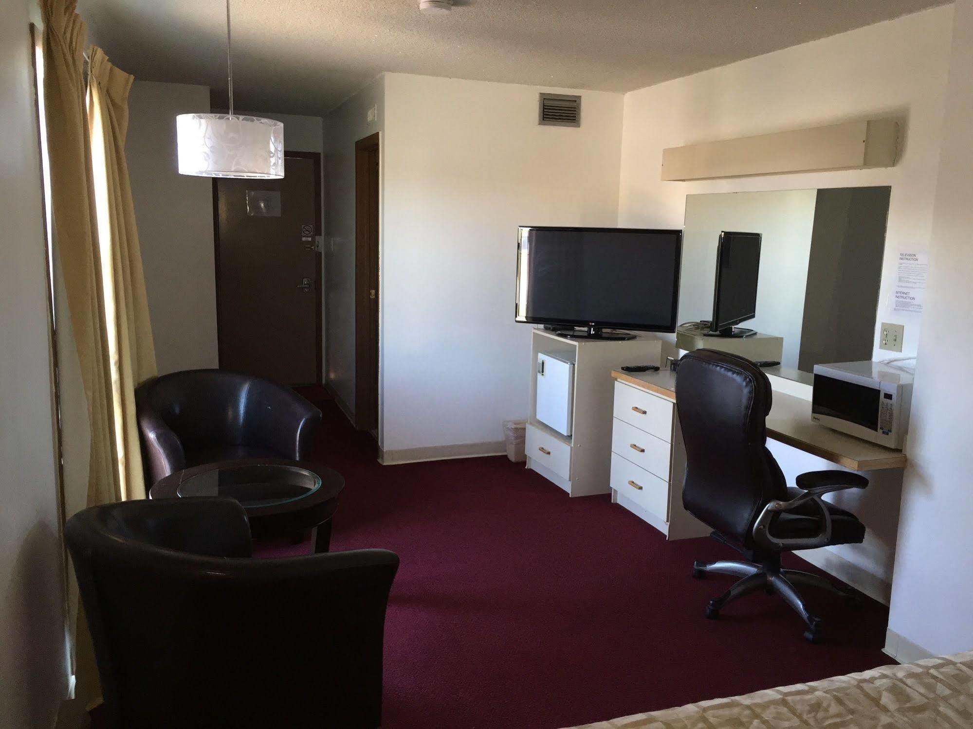 Voyageur Motel サンダーベイ エクステリア 写真