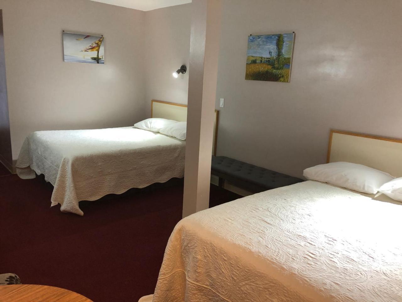 Voyageur Motel サンダーベイ エクステリア 写真